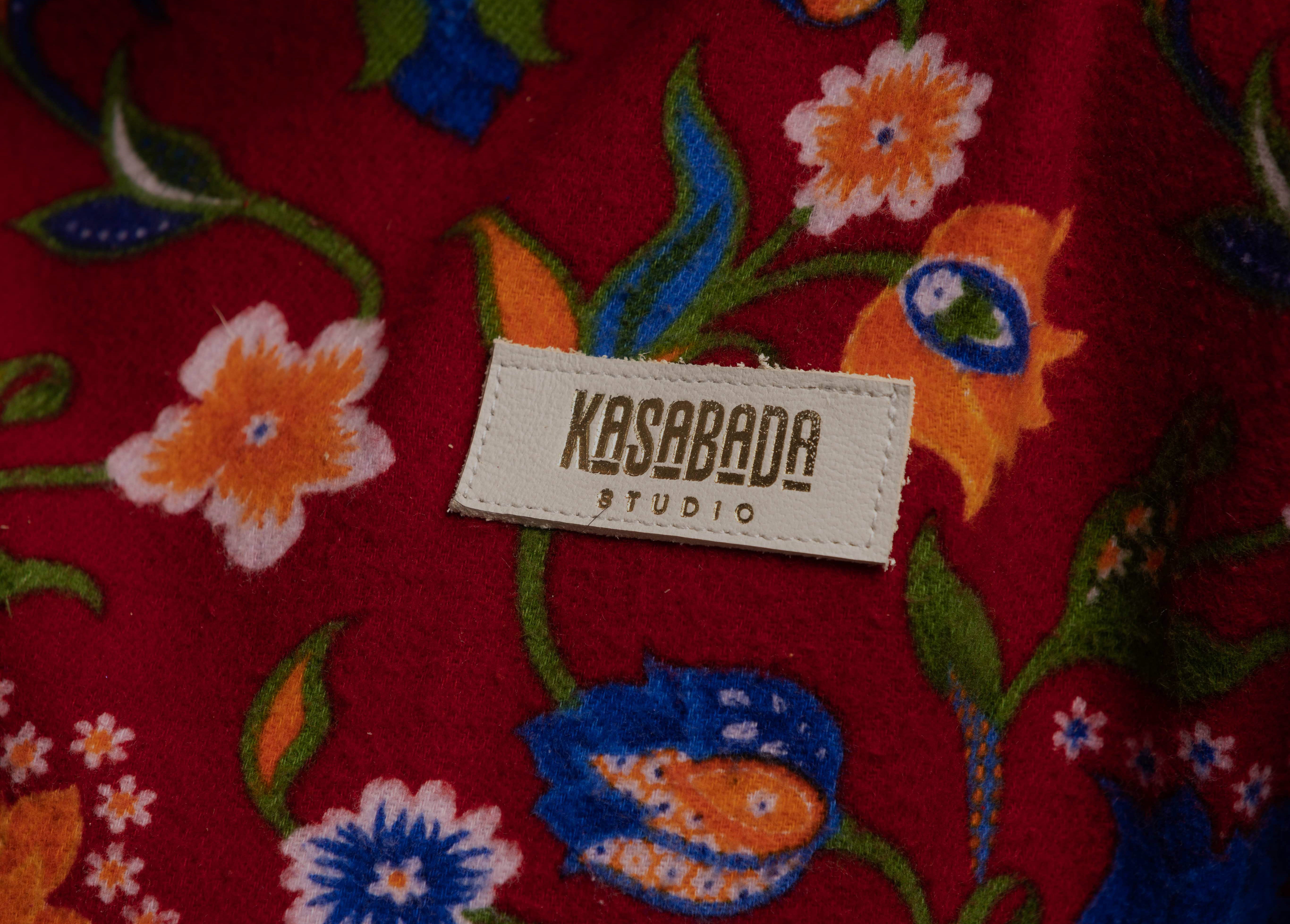 Red Like Flowers crewneck sweater for women