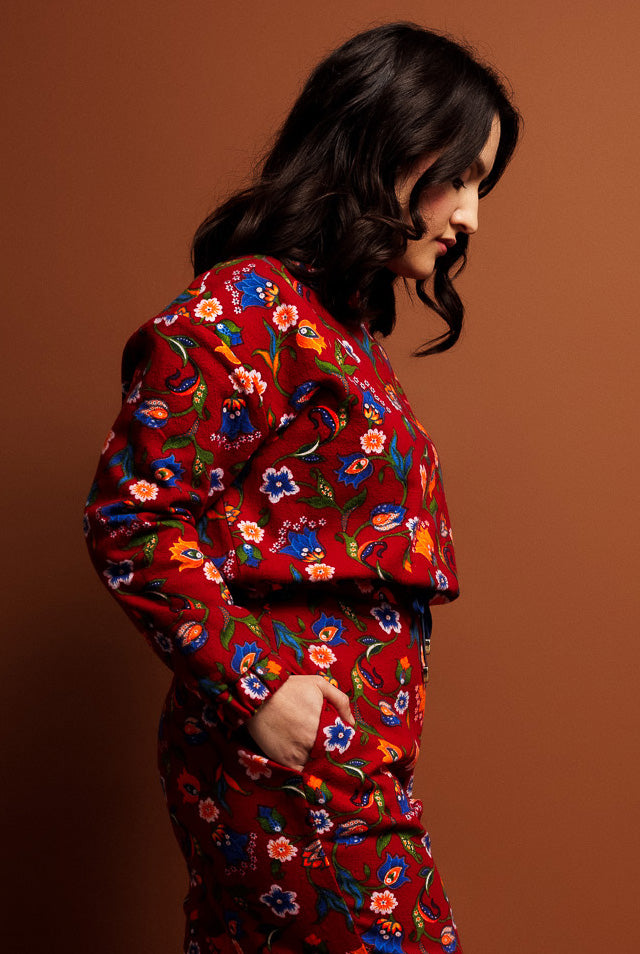 Red Like Flowers crewneck sweater for women