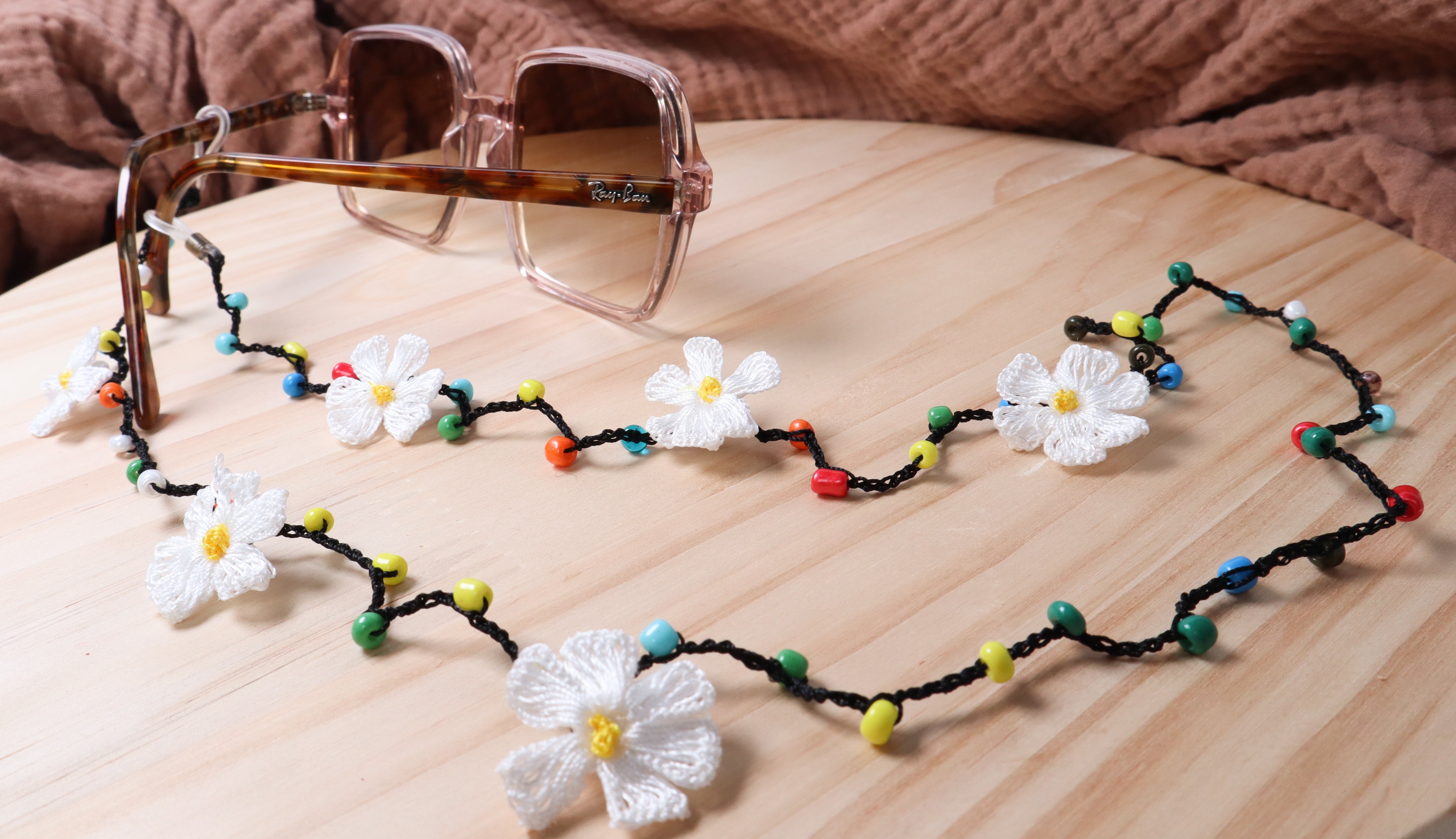 Handmade Flower Oya Needlelace (Sun)Glasses Chain