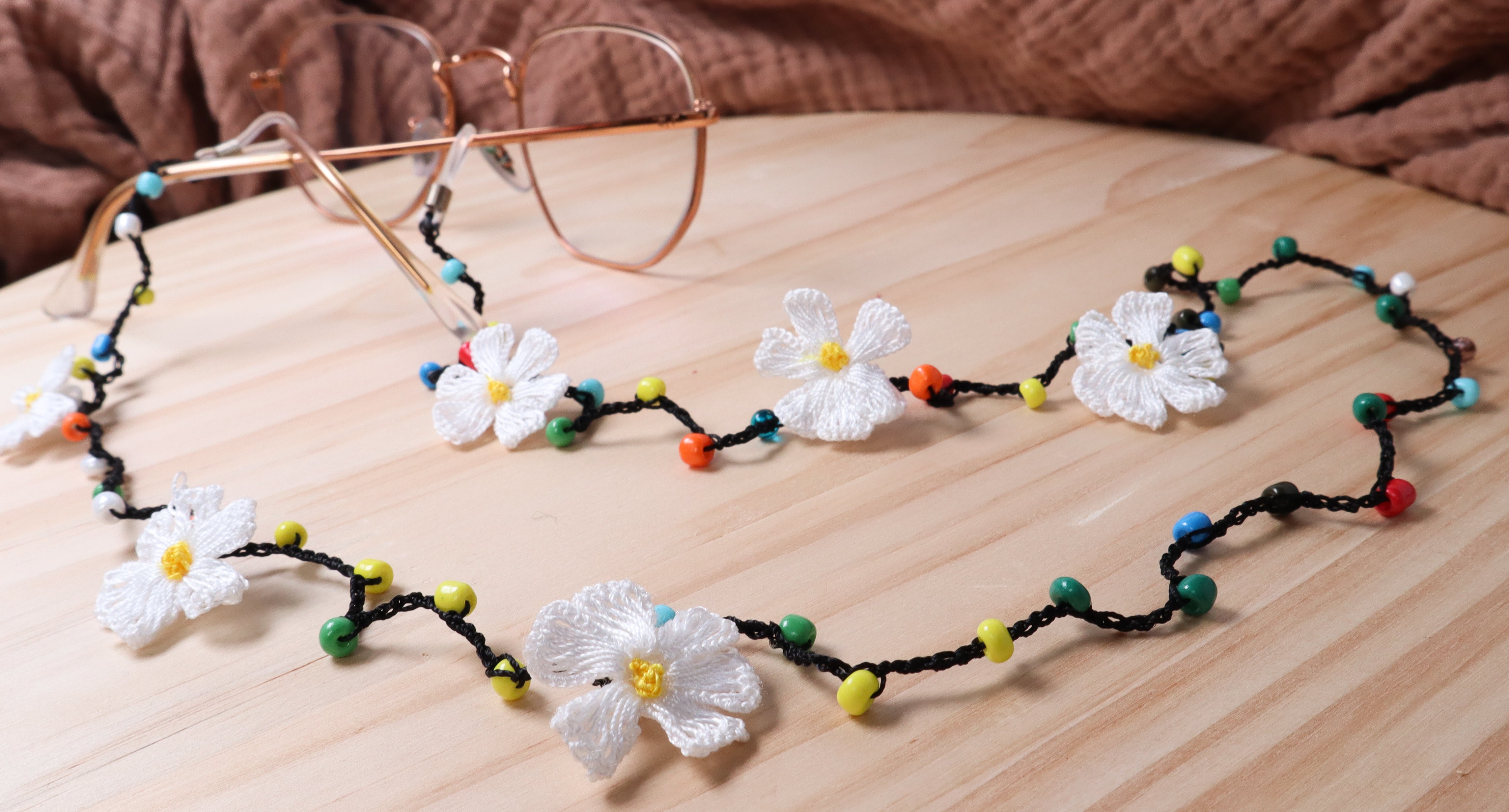 Handmade Flower Oya Needlelace (Sun)Glasses Chain