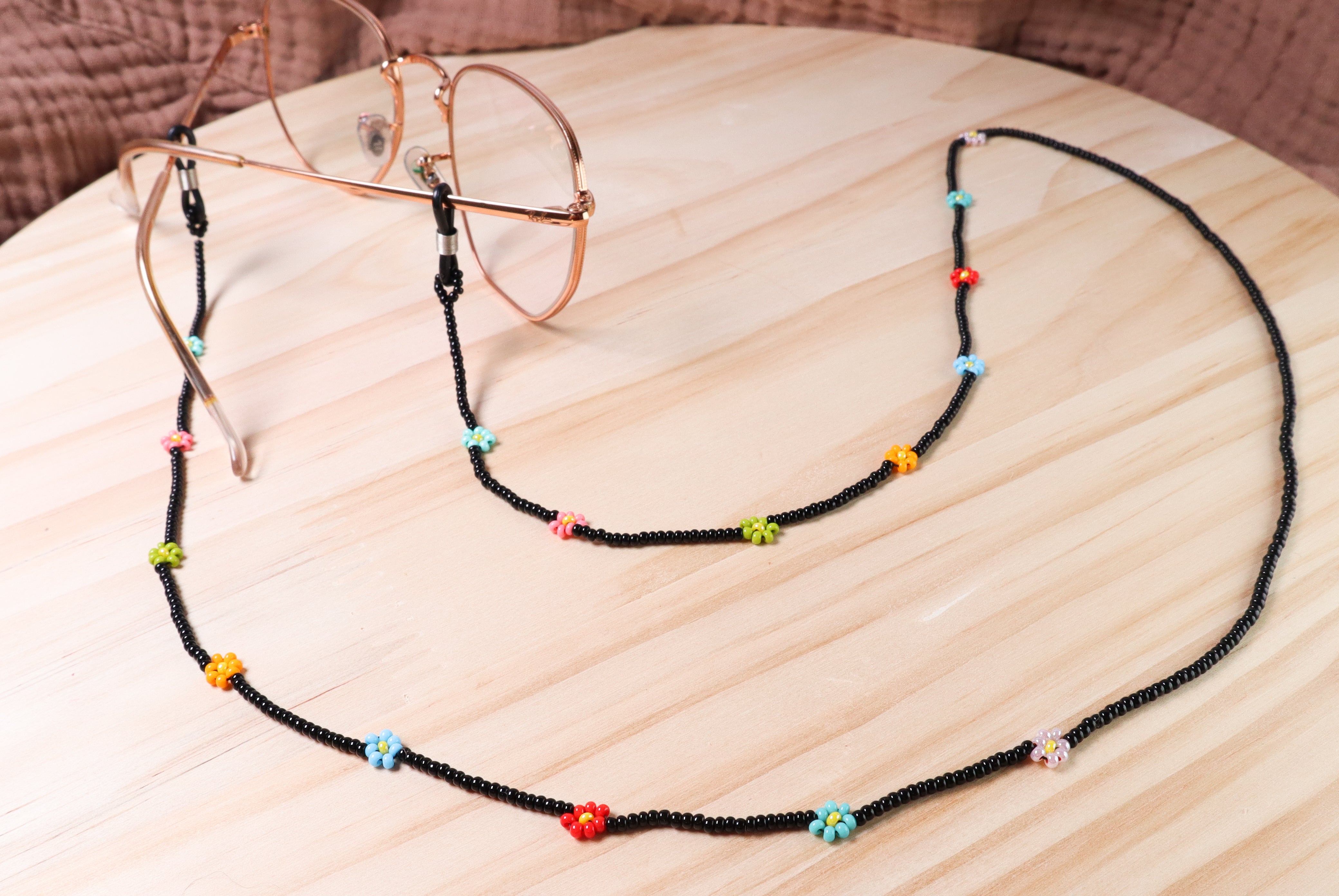 Daisy Flowers Beaded (Sun) Glasses Chain