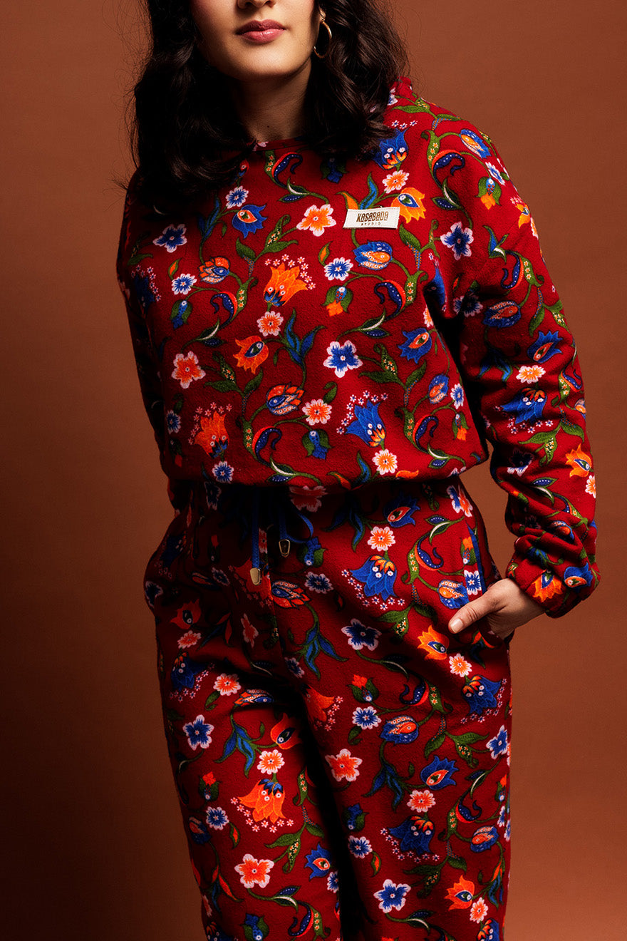 Red Like Flowers crewneck sweater for women